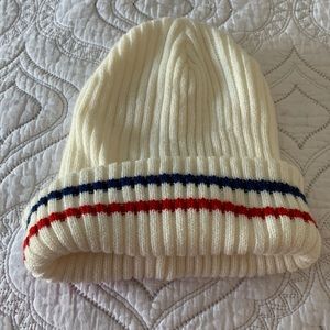 NWOT AEO winter hat